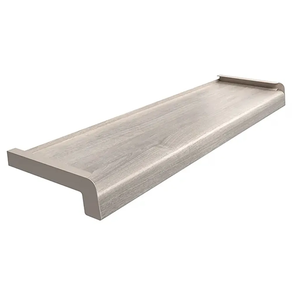 Stalowy parapet zewnętrzny Laminowany w kolorze Dąb Bielony z bocznymi zaślepkami.